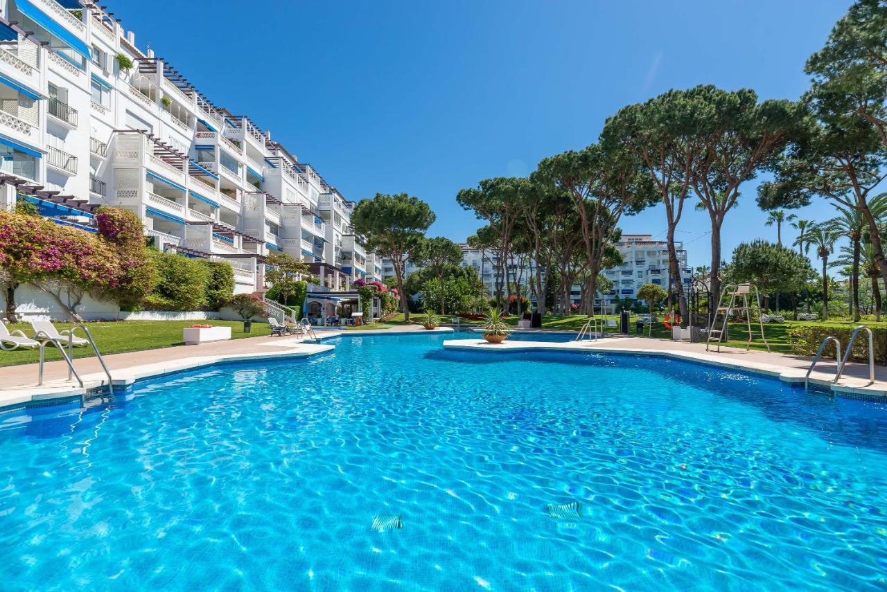 Puerto Banus2 Beachfront And Pools Marbella Exteriör bild