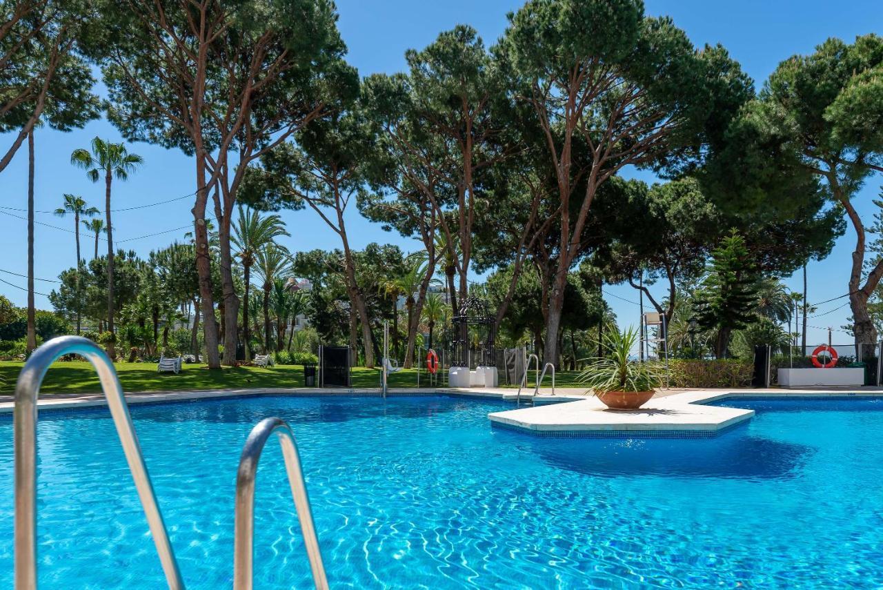 Puerto Banus2 Beachfront And Pools Marbella Exteriör bild
